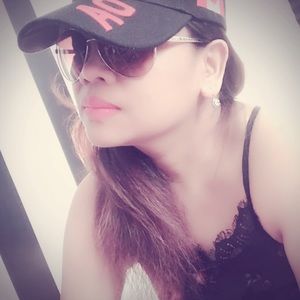 Meet your Posher, Maria jonalee